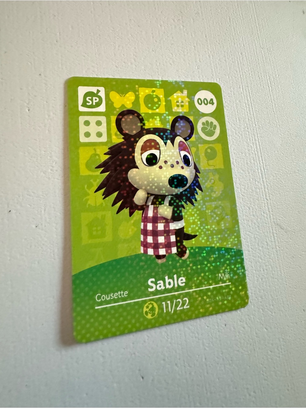 Animal Crossing Amiibo Card Sable 004 - Green Holographic Design